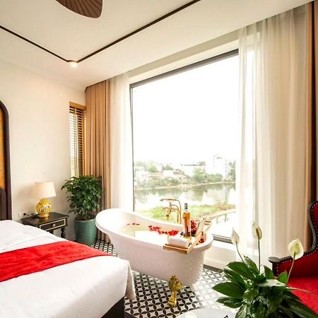 Lake Hotel Soc Son Hanoi Buitenkant foto