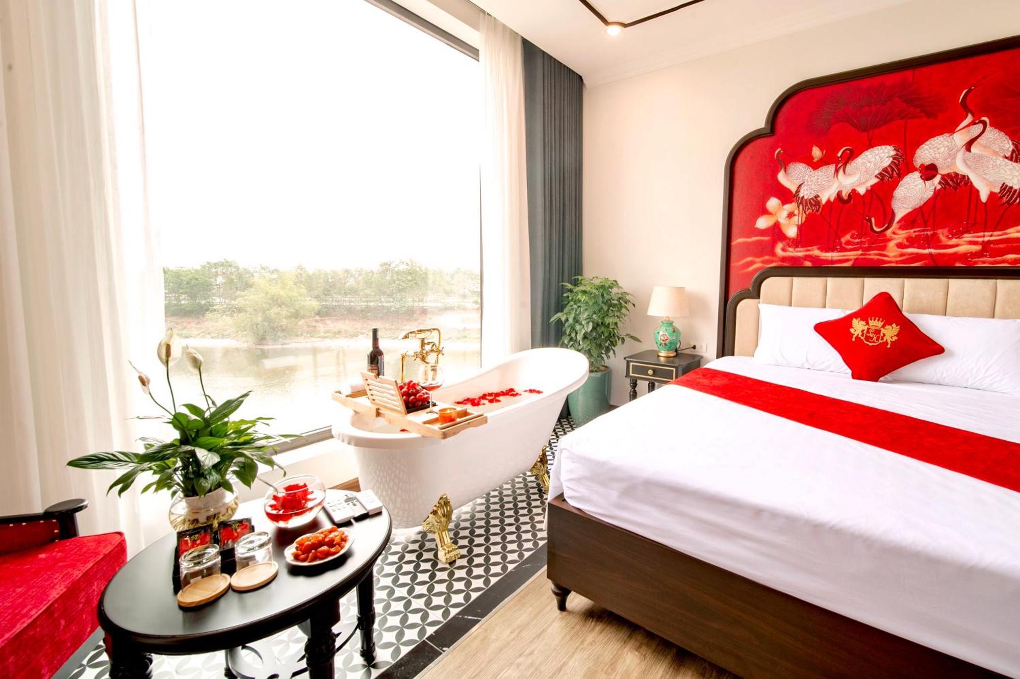 Lake Hotel Soc Son Hanoi Buitenkant foto