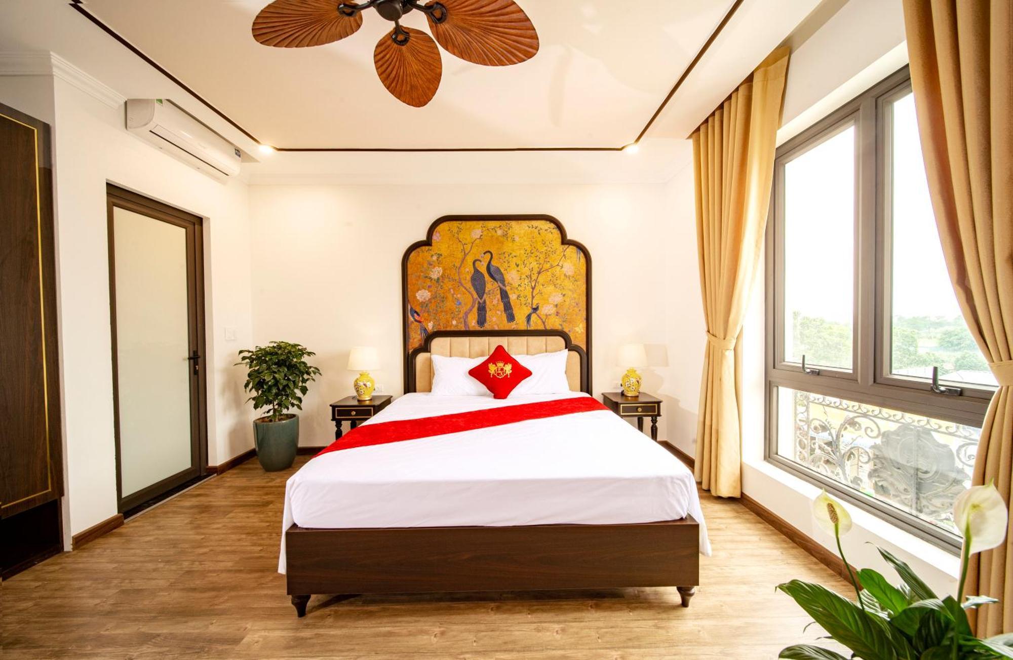Lake Hotel Soc Son Hanoi Buitenkant foto
